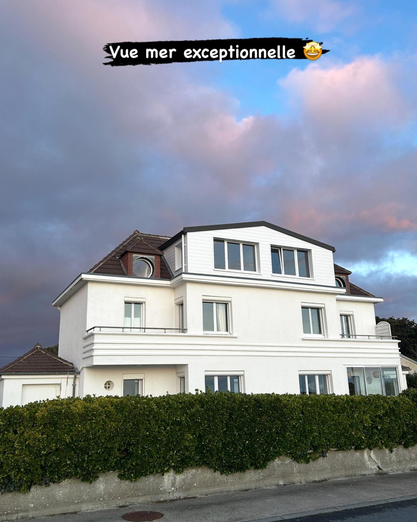 Chambre D'Hotes "Lumiere Du Cap" Vue Mer 巴讷维尔-卡特里特 外观 照片